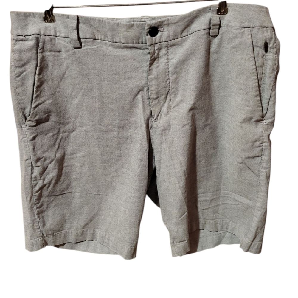 Lululemon Men's Gray Casual Shorts Size 34